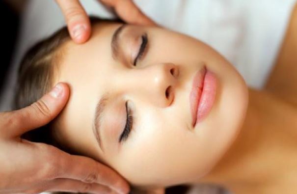 Bấm huyệt giảm căng thẳng, lo âu, giúp thư giãn tinh thần